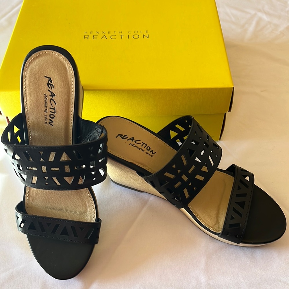 New Kenneth Cole Black Platform/Wedge Sandals